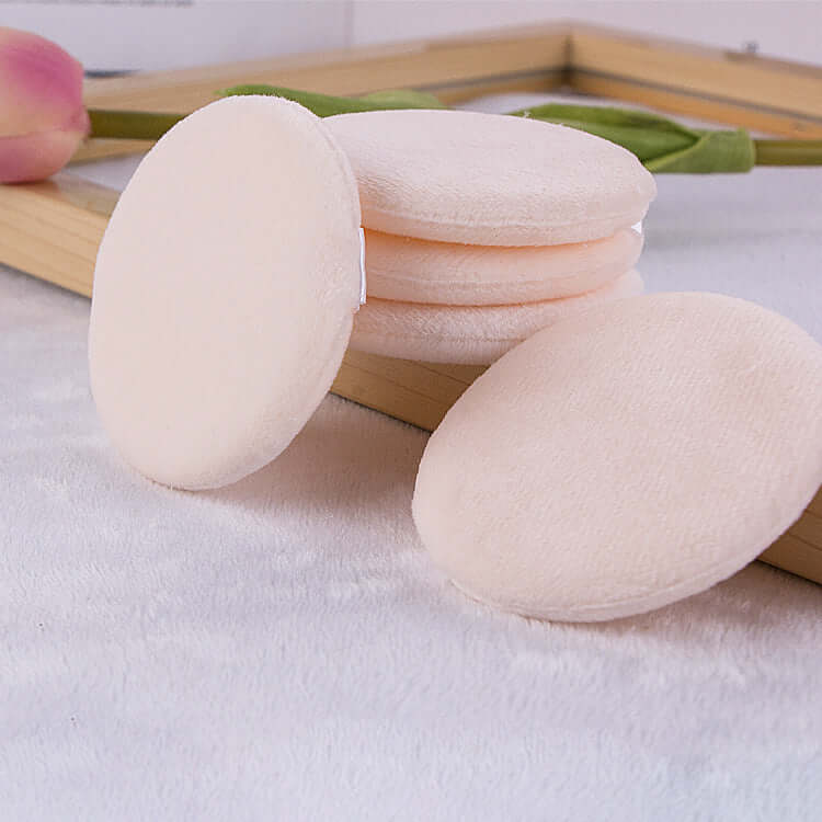 "Five-Piece Round Hand Hook Ribbon Make-Up Puff Set – Versatile and Convenient Puffs for Smooth and Even Makeup Application"