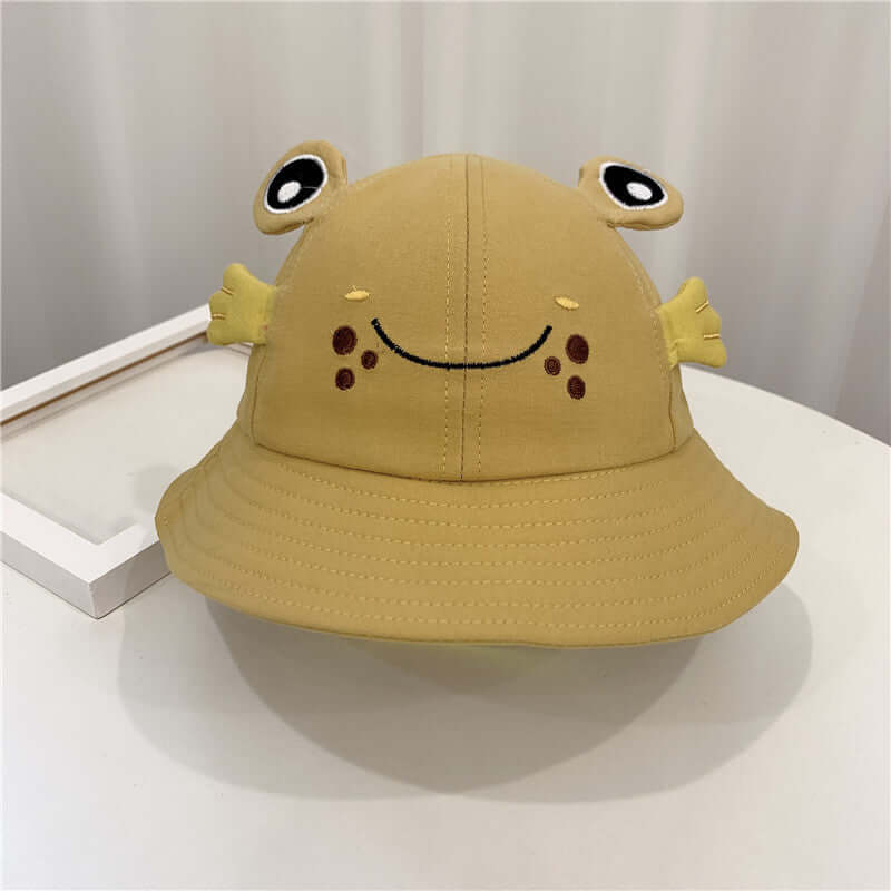 "Adorable Kitten and Frog Sun Hat for Babies - Cute and Protective Small Pot Hat"