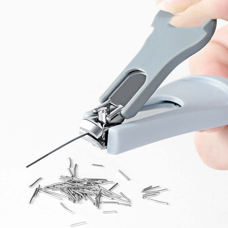 "Baby Nail Scissors Set - Safe and Precise Nail Care Tool for Newborns and Children"
