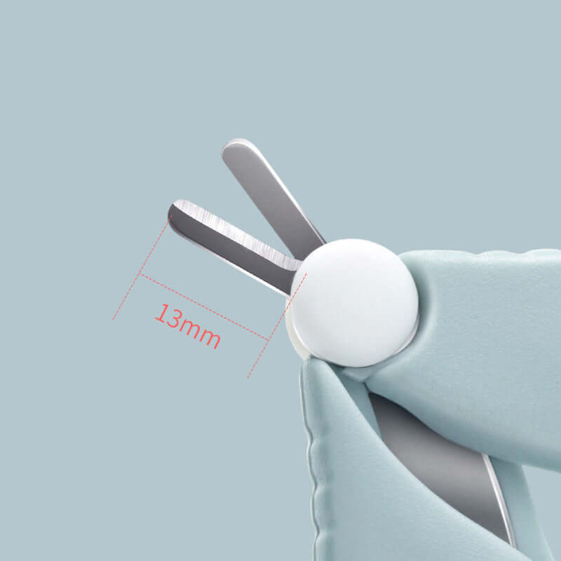 "Baby Nail Scissors Set - Safe and Precise Nail Care Tool for Newborns and Children"