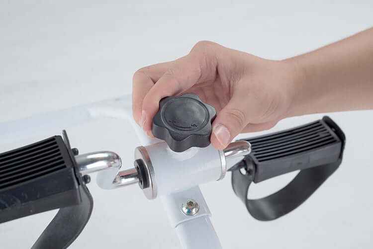 "Portable pedal exerciser and mini bicycle for leg fitness; foldable design for convenient indoor use, ideal as a compact treadmill stepper for versatile workouts. Model HW086."