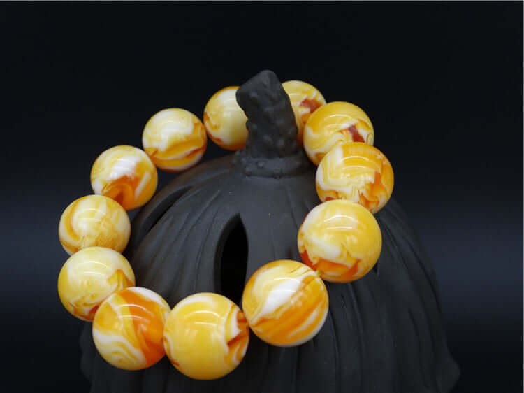 "Amber Bracelet with Moire Pattern - Resin Material, Stylish Accessory for Men and Women"