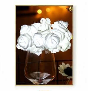 "LED Rose Flower Lights – Beautiful and Illuminating Floral Decor for Romantic and Elegant Settings"
