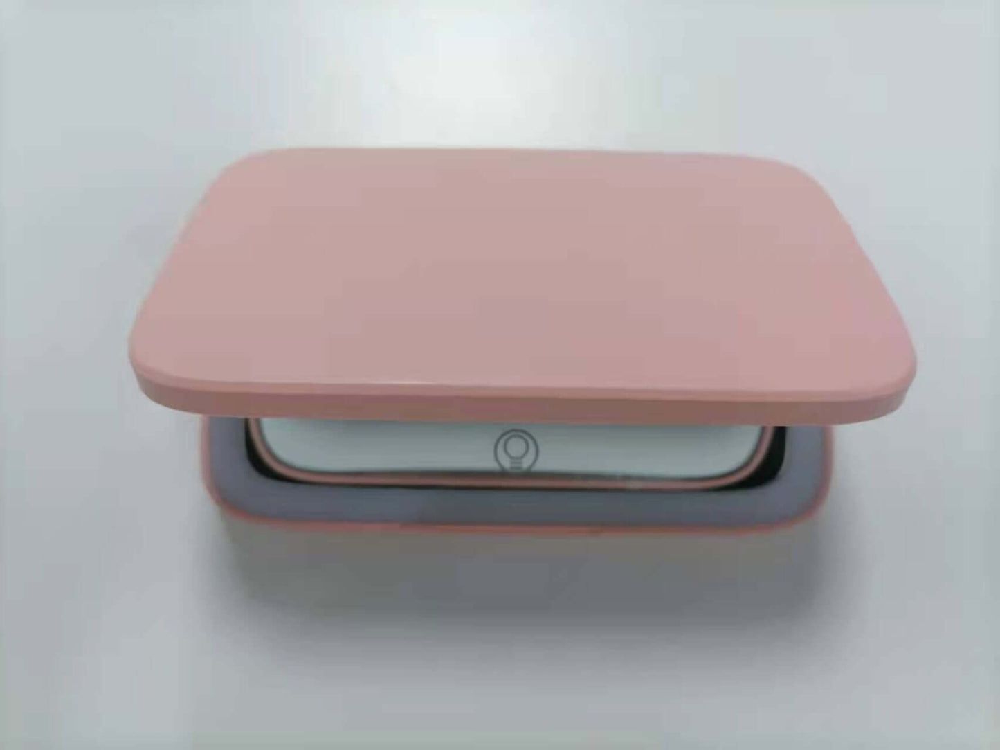 "Portable LED Makeup Mirror – Double-Sided Luminous Mirror with Integrated Light for Enhanced Makeup Application"