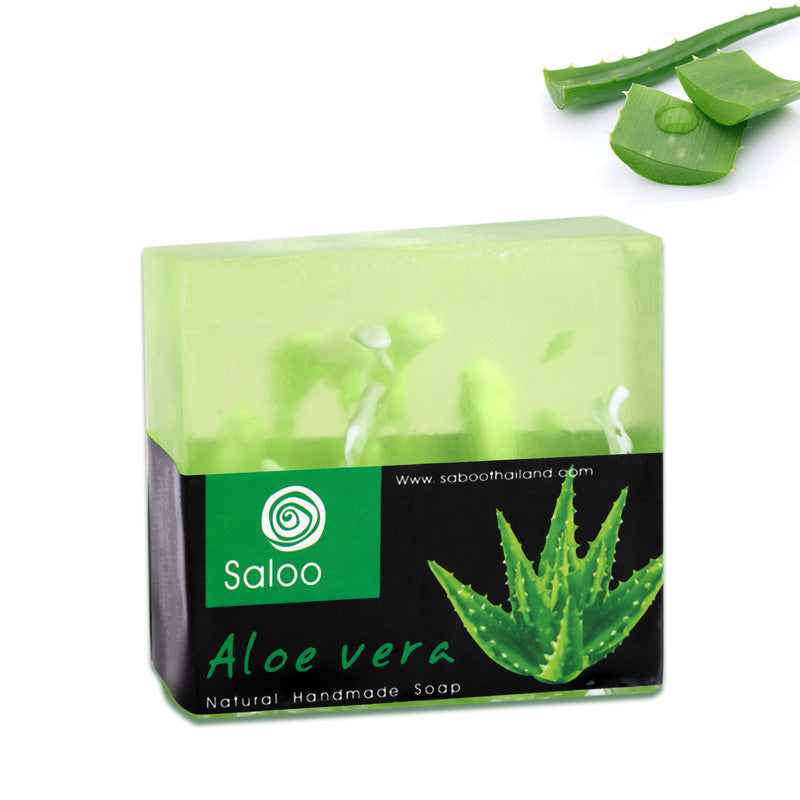 Aloe Handmade Soap with herbal fragrance, featuring aloe vera for whitening and moisturizing, suitable for all skin types.