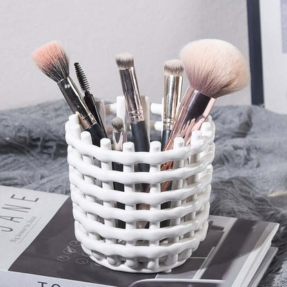 Hand-Woven Ceramic Storage Basket – Elegant Makeup Pen Container for Organized Beauty Essentials
