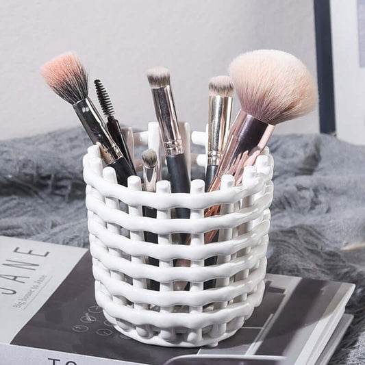 Hand-Woven Ceramic Storage Basket – Elegant Makeup Pen Container for Organized Beauty Essentials