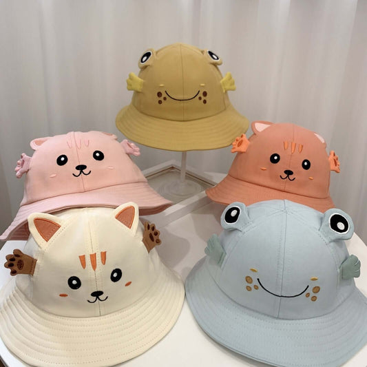 "Adorable Kitten and Frog Sun Hat for Babies - Cute and Protective Small Pot Hat"
