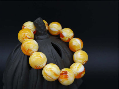 "Amber Bracelet with Moire Pattern - Resin Material, Stylish Accessory for Men and Women"