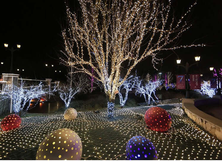 "Christmas LED String Lights – Waterproof Fishnet Lights with Starry Design for Outdoor Holiday and Wedding Decorations"