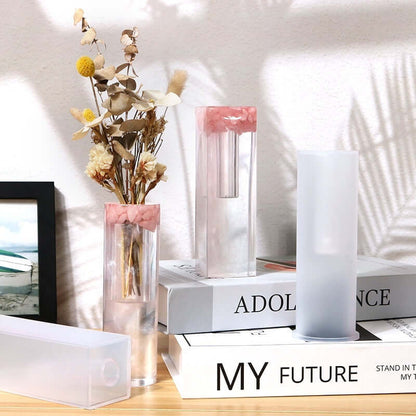 Epoxy mold for creating simple flower vases, perfect for dried flowers and living room decoration”