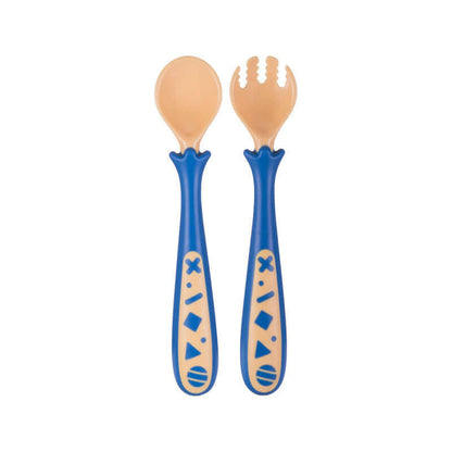 Blue and beige baby fork and spoon set with ergonomic handles for learning to eat, made of PP+TPE+304 stainless steel for ages 3 months and up.