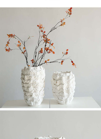 Creative white ceramic vase for modern dining table decoration, ideal for dried flowers and floral arrangements”